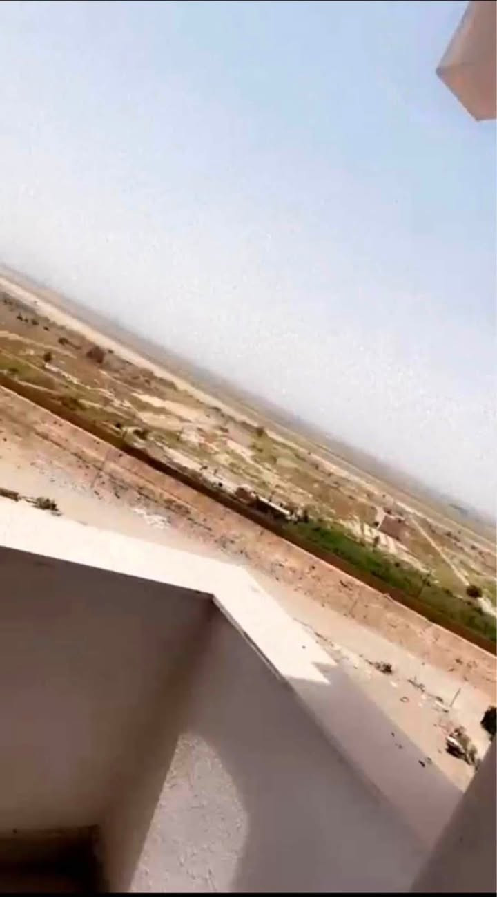 للايجار عمارة D25 طابق 9 للاستفسار ‭***********‬
