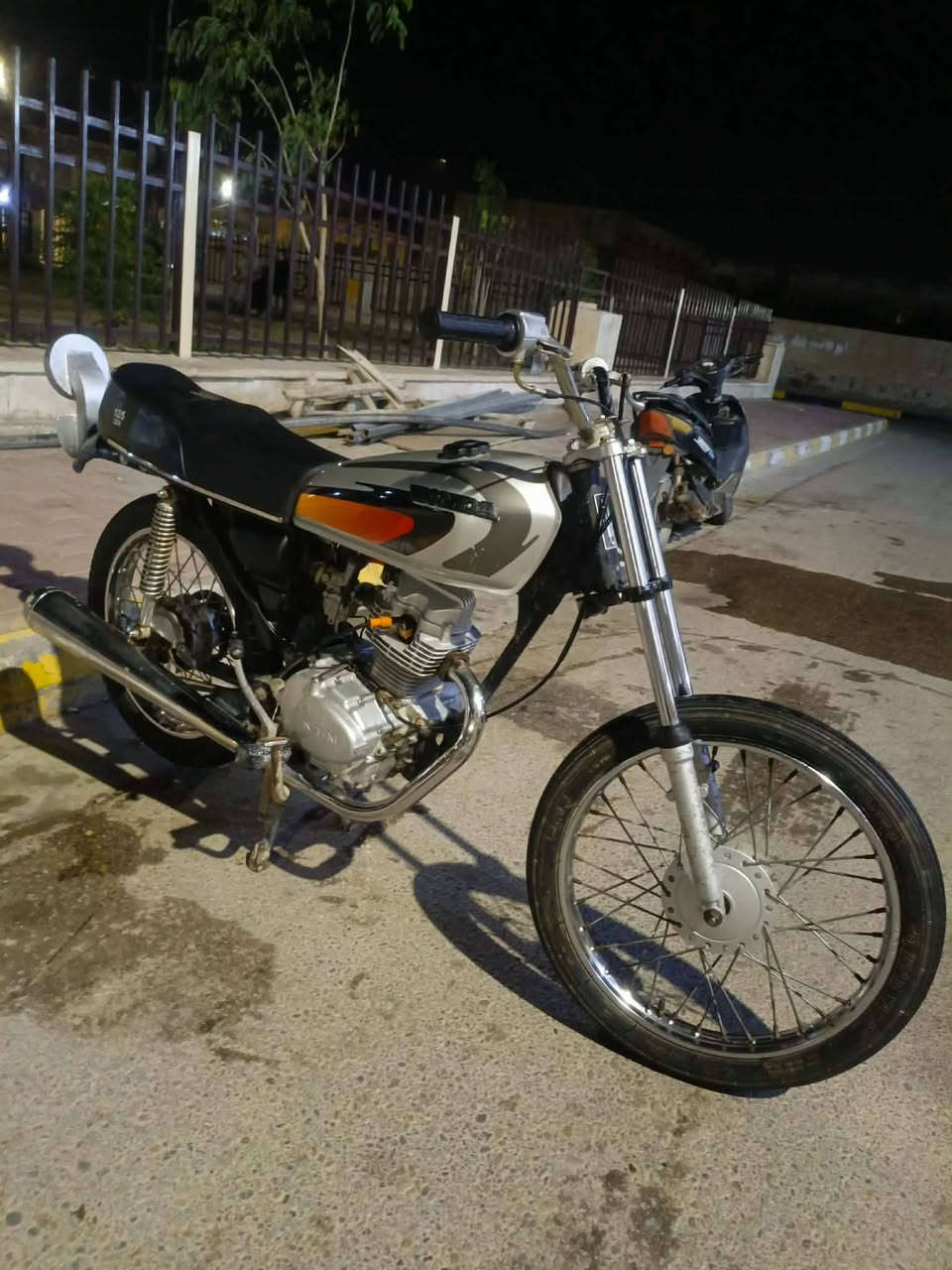 للبيع اربعه كير أصولي بيهه تبخير سعر 450 بيه مجال
***********
