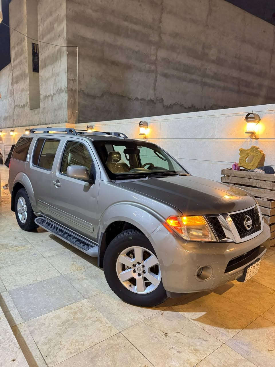 نيسان باب فندر
السياره كفاله من الضربه والصبغ حته الدعاميات كفاله
فول مواصفات
1باب كهربائي خلفي
2فتحه سقف
3كامره 
4كشنات 7راكب جلد
5ماشيه اقل 150
6بيه هواي بعد مواصفات
مكاني البصره حي الأصدقاء 
***********
