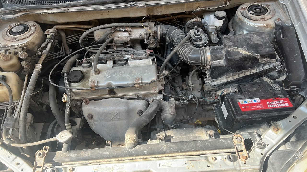 السلام عليكم شباب من رخصة مدير الادمن (مدير الكروب )
سيارة بيوايدي موديل 2013.فئة F 
لون سلفر مكفولة من ضربة وتبديل
محرك وكير وكهربائيات كلهن تمام 
حدادية كلها تمام كل نقص ما بيها 
سيارة جاهزة نكرة سلف واطلع بيها وين ما تريد 

مصبوغه عام اثر جراد فقط بدون ضربة 
رقم ناصرية حرف(أ) مشروع وطني 
تتحول باي محافظة
رقم تلفوني ***********
وانا خادم للاعزاز
