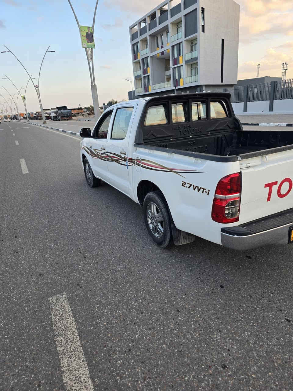 بيك اب تويوتا هايلوكس(فلاونزه) موديل 2015   رقم نجف انكليزي  مشروع وطني 
كير وتماتيك  شاصي 19  كويتي  سيارة 🚗 جازة ما بيها اي نقص مكاني البصرة للاتصال ***********
