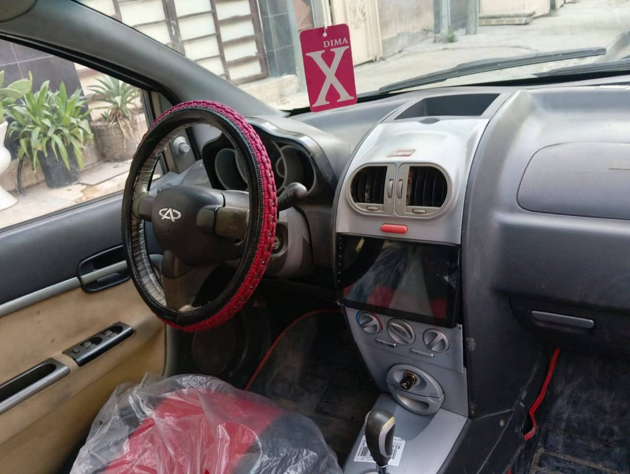 شيري  a1 نضيفه جدا محرك كير صدر تخم تاير تبريد غرفه مابيها اي نقص تبريد ‎ ***********مكاني مدينه الصدر قطاع 13 موديل 2013 سعرها 34

