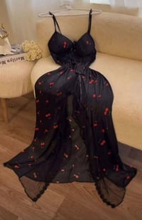 آخر ٣ قطع • ملابس • عرض محدود