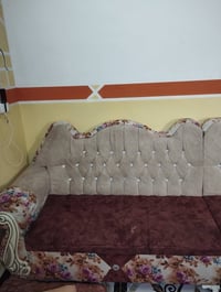 ديوان 7 امتار نضيف اي عيب مابيه السعر 175 وبيه مجال الشراي يخابر، 0770...