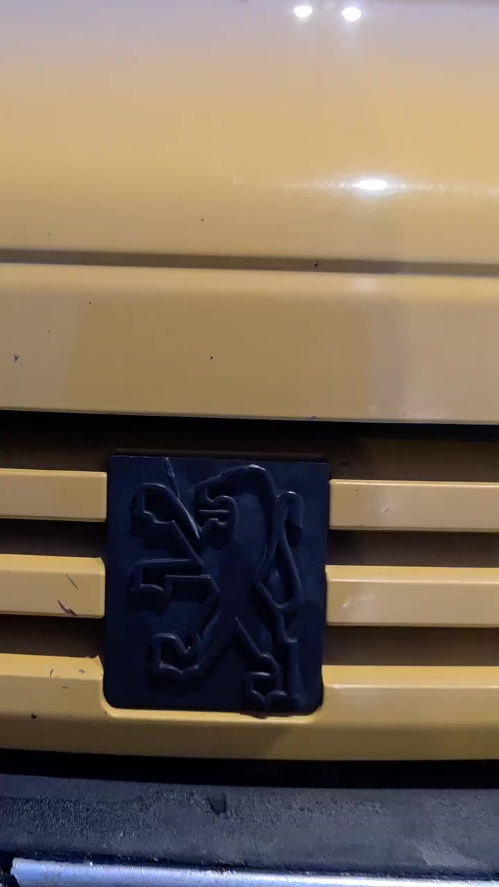 سلام عليكم شباب
بيجو روا مديل 8 مكفوله كفله عامه بس بيهة رشات صبه بل جملغات لخلفية وخشم جاملغ لمامي مثل ما موضح مصفرة هية وغرامات أرقام نكليزية تحويل جديد سعر ***********
