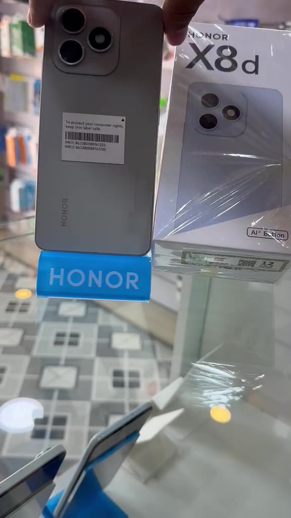 🔥 هونر X8d الجديد وصل! 🔥
📱 ذاكرة 256GB + رام 8GB
⚡ شاشة AMOLED 120Hz فائقة السلاسة
📸 كاميرا 108MP لصور احترافية
🔋 بطارية ضخمة 7000mAh مع شحن سريع 45W
✨ تصميم أنيق وخفيف 
استمتع بالأداء السريع والتخزين الكبير لكل صورك وألعابك 🎮

مركز السالم
***********
