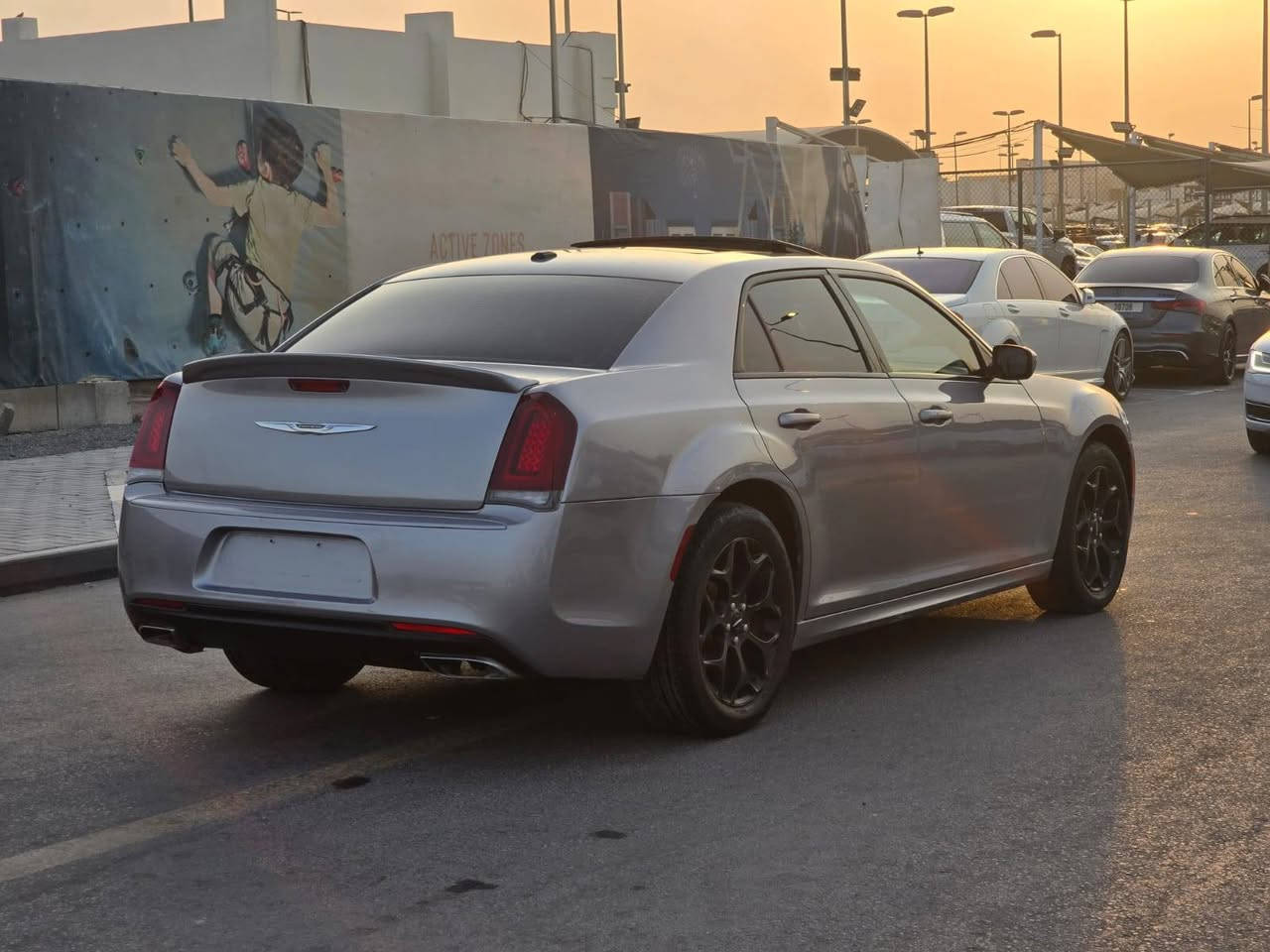 كرايسلر موديل ٢٠١٧ وارد امريكي حادث خفيف السعر ١٠٥ ورقه اتصال ***********
