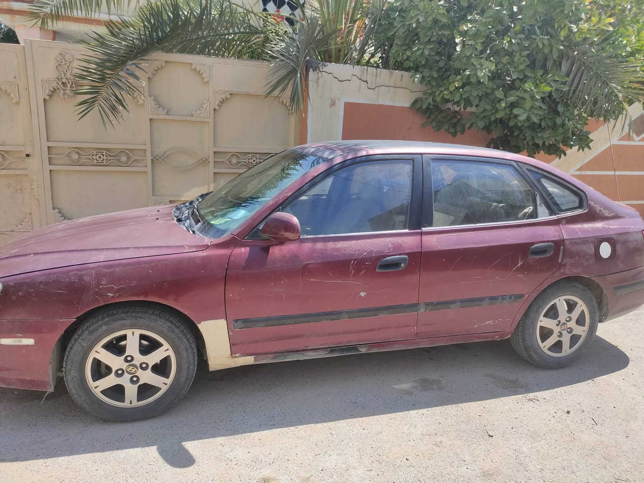السلام عليكم للبيع النترا 2002
اوتماتيك 

محرك 1600 

رقم انكليزي بغداد 

تبريد شغال 

سلف جديد 

دبلات خلفيه جديد 

شمعات اماميه جديده 

منظومة بانزين قاعده + 

شادله فيت بم الحسام جديد 

باسمي السياره تحويل ثاني يوم 

العنوان بغداد بعد جزيرة بغداد السياحيه ب5 كيلو  الرقم ***********
السعر 41
