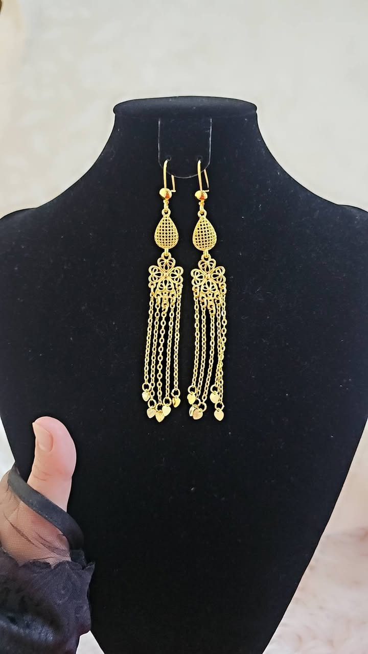 محتارة بإكسسوارات العيد🤔
 مجهزيلچ طقم القلادة والتراجي ✨
إذا تحبين الأناقة والبساطة بنفس الوقت
هذا الطقم راح يعطي إطلالتك لمسة فخامة مميزة 🤍
تصميم ناعم يليق بكل المناسبات
ومثالي كهدية لشخص تحبيه 🎁
ملاحظة 🔥🔥🔥🔥🔥عند شرائك قطعتين تحصلين على توصيل مجاني 🔥🔥🔥
للطلب راسلونا دايركت 📩
تريدين تشوفين كل شي مميز وجديد تلكيه بصفحتنا عالانستا https://www.instagram.com/loly_accessories6?igsh=MTBwdHNwOHZxem9jZA==


**إذا كنت صاحب هذا الإعلان وتريد حذفه لأي سبب، رجاءا أرسل رسالة إلى الدعم الفني**