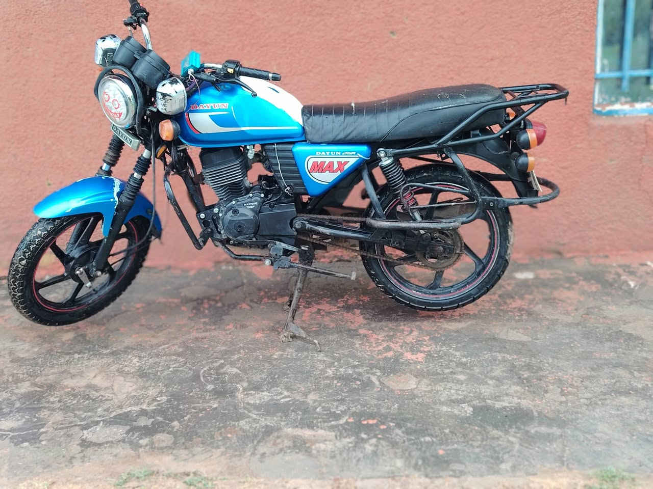 دايون 21 للبيع اوراق اصولي مكينه مكفوله برغي ما مفتوح بيها سعرها 1200 وبيها مجال حك الجيه مكاني ذي قار الرفاعيي
شراي اتصل ***********
