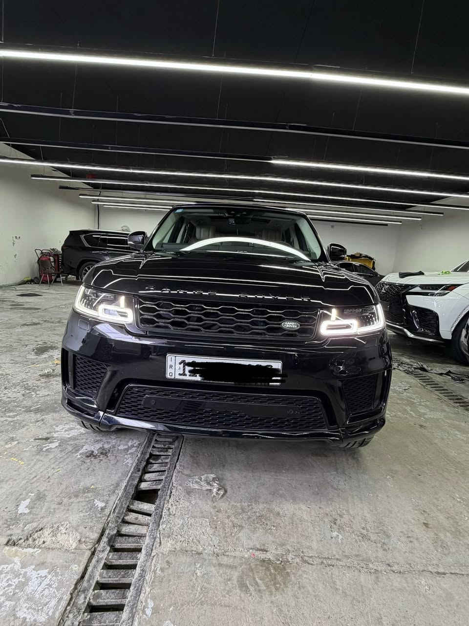 للبيع l 💯
رانج سبورت Hseخليجي وكاله سردار   
موديل 2019 . 
ماشية 49 الف . 
محرك 6 سلندر 
فول مواصفات 
داخل بيجي .  . دوس . 
سقف بانوراما .بوب شفط 
 . اي نقص مبيها جاهزه سيارة . 

مكفوله سياره  . 

رقم بغداد . تحويل مباشر . 
 السعر 415 بيها مجال . 
رقم صاحب السيارة 
***********
