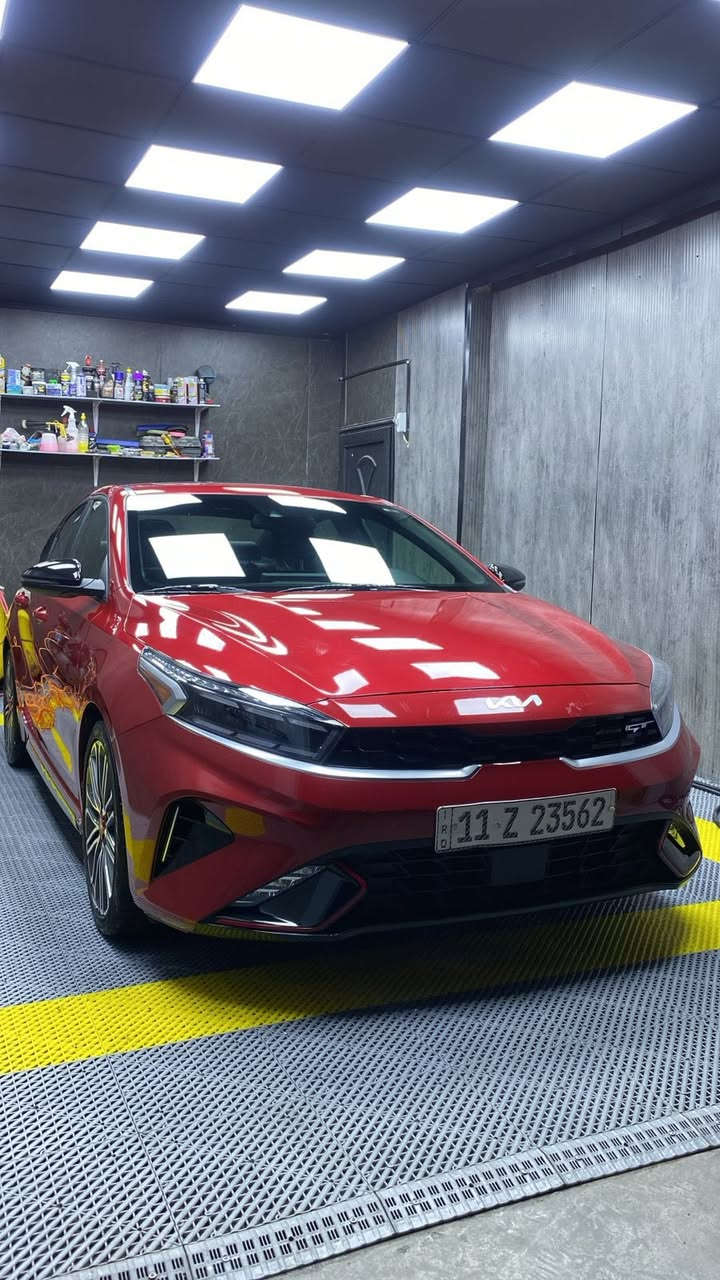 السلام عليكم
فورتي  2024.   بدون رقم فئة( GT) اعلى فئة بالفورتي 

محرك 1600 تيربو 201 حصان 

كير DCTدبل كلج 7 نمر

ماشيه  14000  سياره بريحه الوكاله

بيه تبديل قبغ جنطه وصبغ جاملغ بدون كص بدون شاصي  سياره جديده كلش 

المواصفات فول1/1 اخر حبه 

1.بصمة تشغيل + ابواب وصندوق+ تشغيل عن بعد +ترحيب عند الاقتراب 

2.فتحه سلايد 

3.رمز Gt على دشبول

4.(شفتات ستيرن)

5.شاشة كبيرة مع نظام تشغيل ابل كار بلي

6.واندرويد اوتو

7.كاميرا دواره (وضعيات عدد2)

8.انظمة قيادة سمارت+ وسبورت+ ونورمال 

9.تدفئة+ تبريد كشنات

10.كشن كهرباء

11.كشنات جلد حضن مطرز احمر مع علامةGT

12.نظام سماعات (هارمن كاردن)

13.لدات داخليه متغيره الالوان( بلادي)

14.قطعتين تبريد

15.شحن وايرليس 

16.دركة D  شكل رياضي مع ختم GT 

17.حساسات خلفية مع جرس تنبيه 

18.رادرات جانبية+ وامامية+ وتحديد مسار + كروز سرعه

19.قياده ذاتيه

20.اوتو هولد+ هاند بريك بصمه

21.نقطة عمياء 

22.كات دوسات جانبية بلادية 

23.دبل اكزوز

ويل كب كروم حجم 18رياضي

السعر  173 وبيه مجال بسيط 

مكان سياره بغداد ***********

حي العدل
