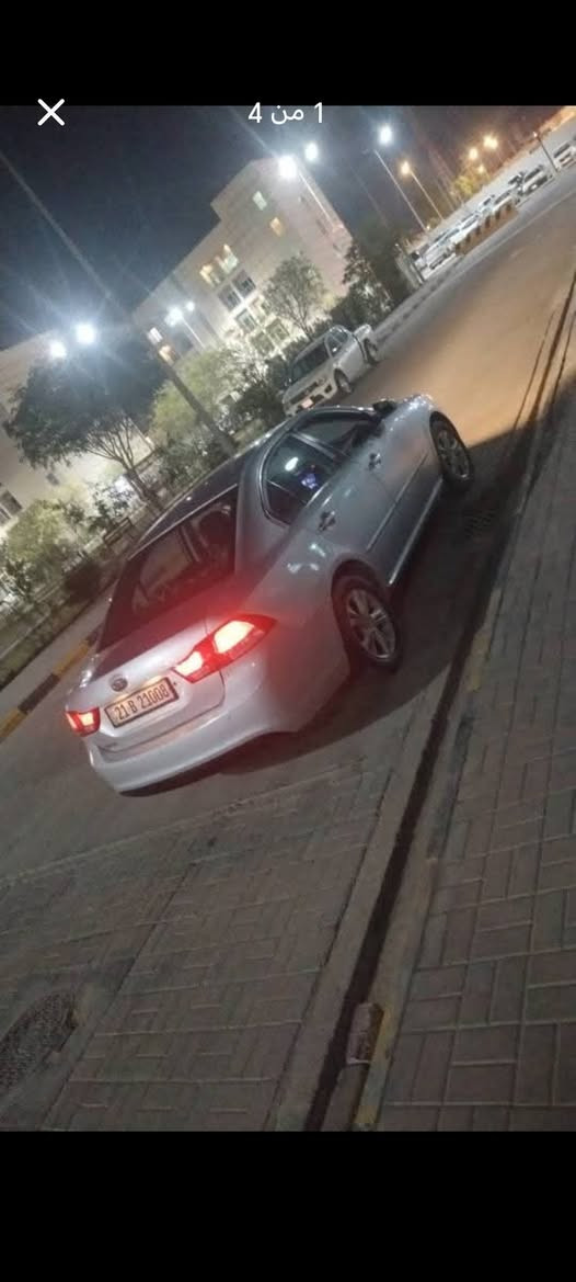 كيا اوبتما لوتز مكفوله كير ومكينه وتبريد وشاصي ولغد وحداديه فول بيهه نص حزام طخات بس
 السياره رقم انكليزي سليمانيه بس راعيهه عربي من ديوانيه ويريد مداور ثاني يوم يداور 
سعرهه 105 وبيهه مجال بسيط *********** النجف, العراق
