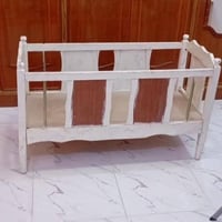 سرير اطفال • خشب • لحد ٥سنوات