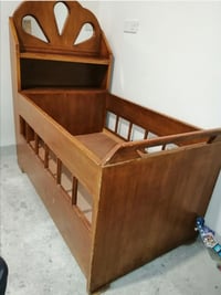 تخت طفل صاج نوع ثقيل السعر ٨٠ الف وبي مجال ٠٧٥١٨٤٣٧٢٥٧