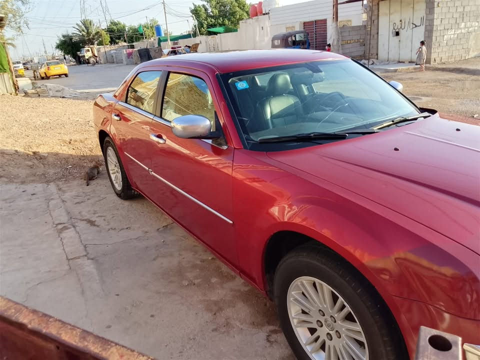 سلام عليكم اوباما  10 اصل سياره جاهزه ما بيها اي نقص مكينه كير حداديه جديده تخم تاير باتري جديد  سنويه ما نافذه رقم بصره بيها بابين صبغ بسبب شخط  سعرها 115 بيها مجال  سونارها موجود  مكلف بل نشر رقم راعيها  ***********
