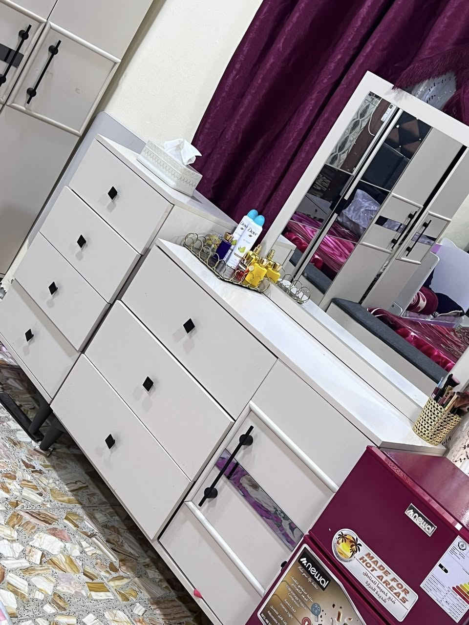 سلام عليكم عندي هاي غرفه تركيه للبيع مبيها اي ضرر بس اريد ابيعها لين نريد نعدل لغرفه الي يريدها يدخلي خاص علمود لمعلومات اكثر


**إذا كنت صاحب هذا الإعلان وتريد حذفه لأي سبب، رجاءا أرسل رسالة إلى الدعم الفني**