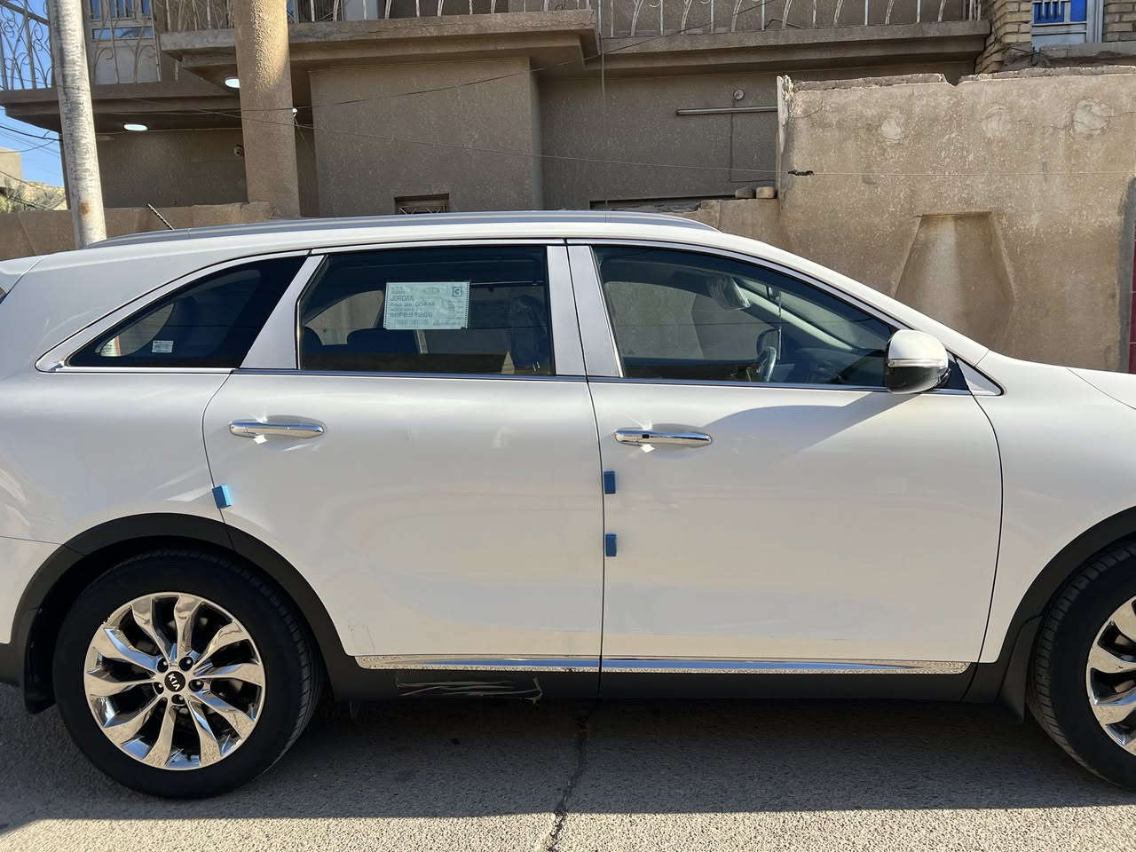 كيا سورنتو 2020 ( اخت الزيرو )
استلام الشركه الدوليه مواصفات الاصليه 
السياره بعدهه عل شرط بفابلون الشركه ونايلون الشركه ماشيه 56 الف كفاله عامه من كولشي شرط مكفوله وبعدهه عدتهه كتلوكاتهه البصمه الثانيه مامستخدمه جديده لوك السياره المواصفات 
بصمه تشغيل دبل كشن كهرباء 
شاشه اصليه شاحن واير ليس 
لايت عدسات زنون 
بكلايت لد فول تحكم استيرن 
بردات خلفيه حساس امامي خلفي اصلي 
كامره اصليه الباب الخلفي كهرباء 
ويل 19 كروم سبير منازل 
محرك 6 سلندر 3500

🛑 السعر 287

كير 8 نمر 7 راكب 
السياره مواصفات الشركه الدوليه معروفه 
رقم بغداد دولي بسمي 
مكان السياره واسط / الكوت

رقم صاحب السيارة
***********
