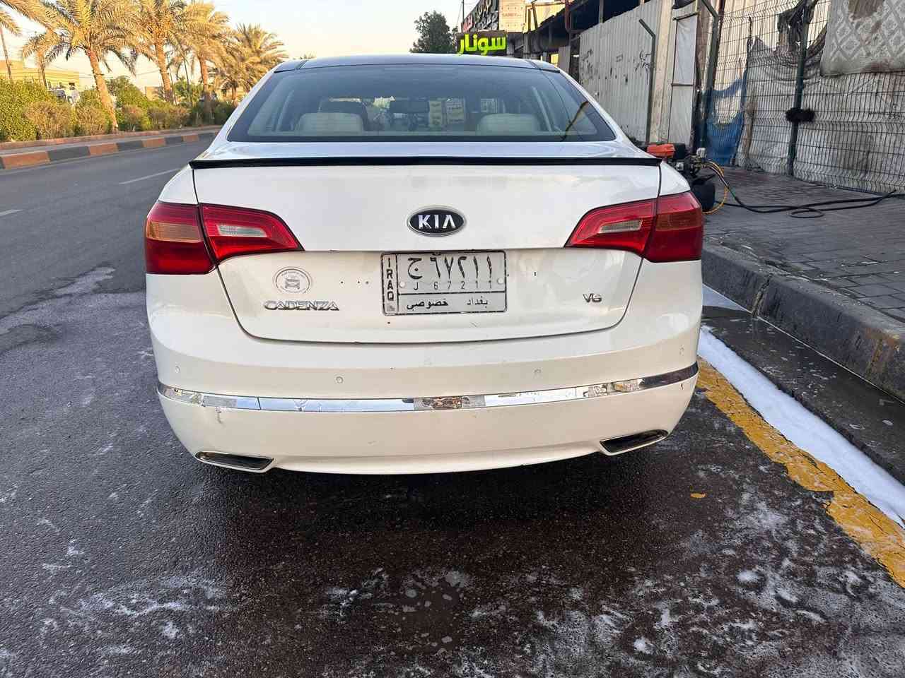 كيا كادنزا موديل ٢٠١١ للبيع رقم بغداد مصبوغه حزام بصمة كشنات كهربائية السعر ٨٧ وبيها مجال ***********
