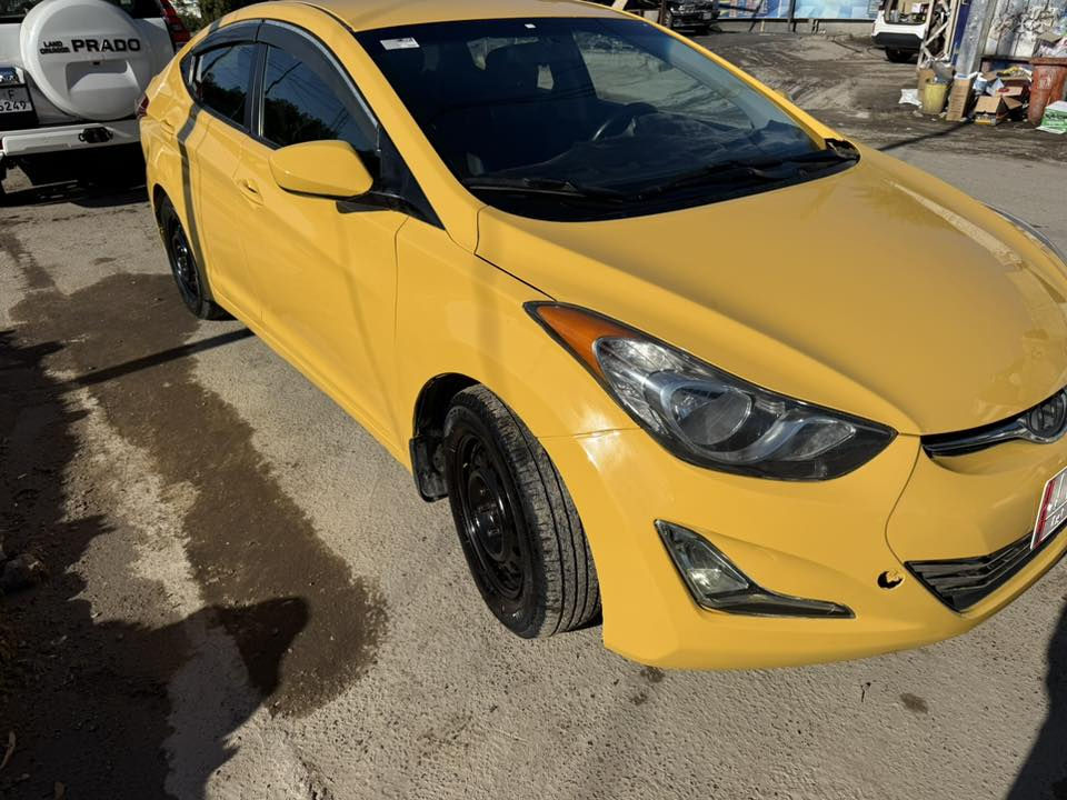 سلام عليكم الانترا 12 أمريكي   سعر 100 وبيه مجال ***********
بغداد
