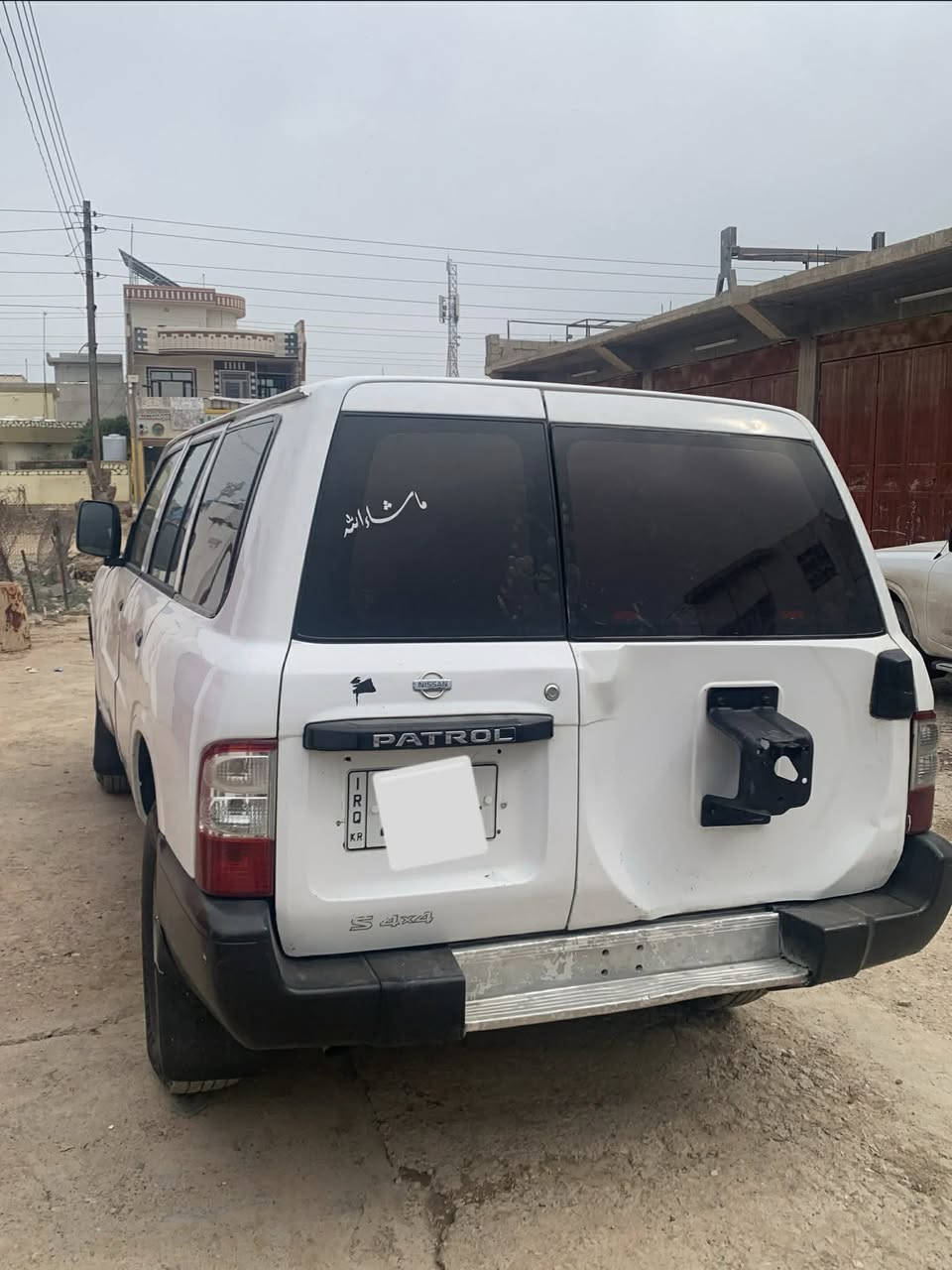 سلام و علیکم
نیسان پاتڕۆڵ 2001 کوێر کراوە بە محسەن  سیستەمی بانزین و غازی بۆ دانراوە سەیارەکە جایزەو ماڵی دۆستە   ڕەقەم سلێمانیەو ڕەقەمی تازە کراوەتەوە و سەیارەکه چوار پارچەی بۆیاغ نیە من به حیزام ئەیفرۆشم  چوار تایەی لۆکی بۆ بەسراوەو کامل جایز کراوە 

نرخی 65 گەڵاو مەعمەلەیەکی برایان 
شوێن کەلار 
***********
