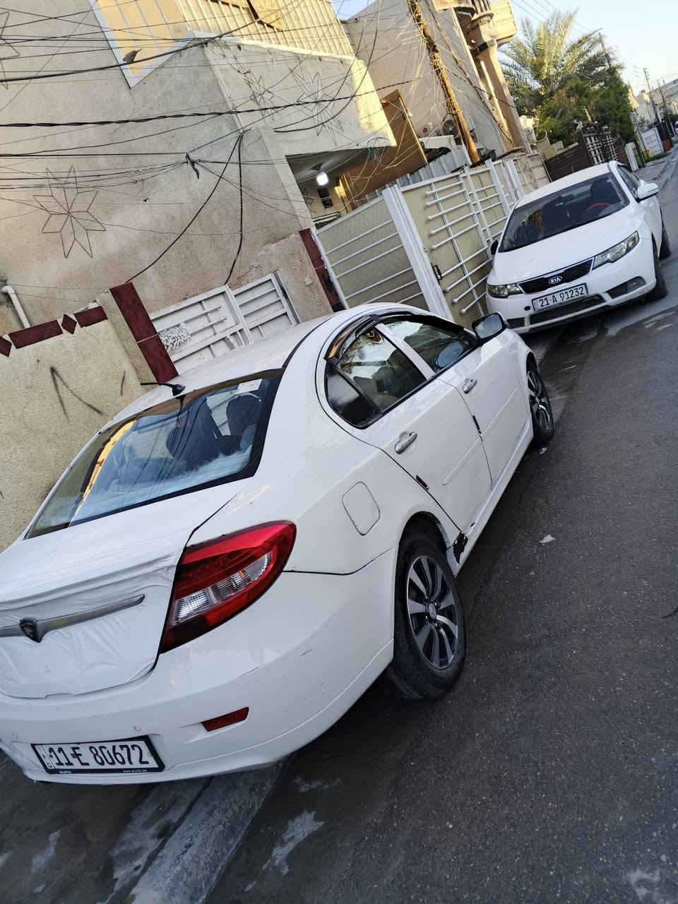 سلام عليكم مكلف بل نشر  اخوان بروتون 2013 هزة جديدة كير محرك جديد دوشمة شاشا صدر جديد فقط بيه بل جالغ بارد و باب خلفي بارد و جهة ثانية حار سيارة مرتبة حلوة سعر 64 و بيه مجال مكانه بغداد رقم ***********
