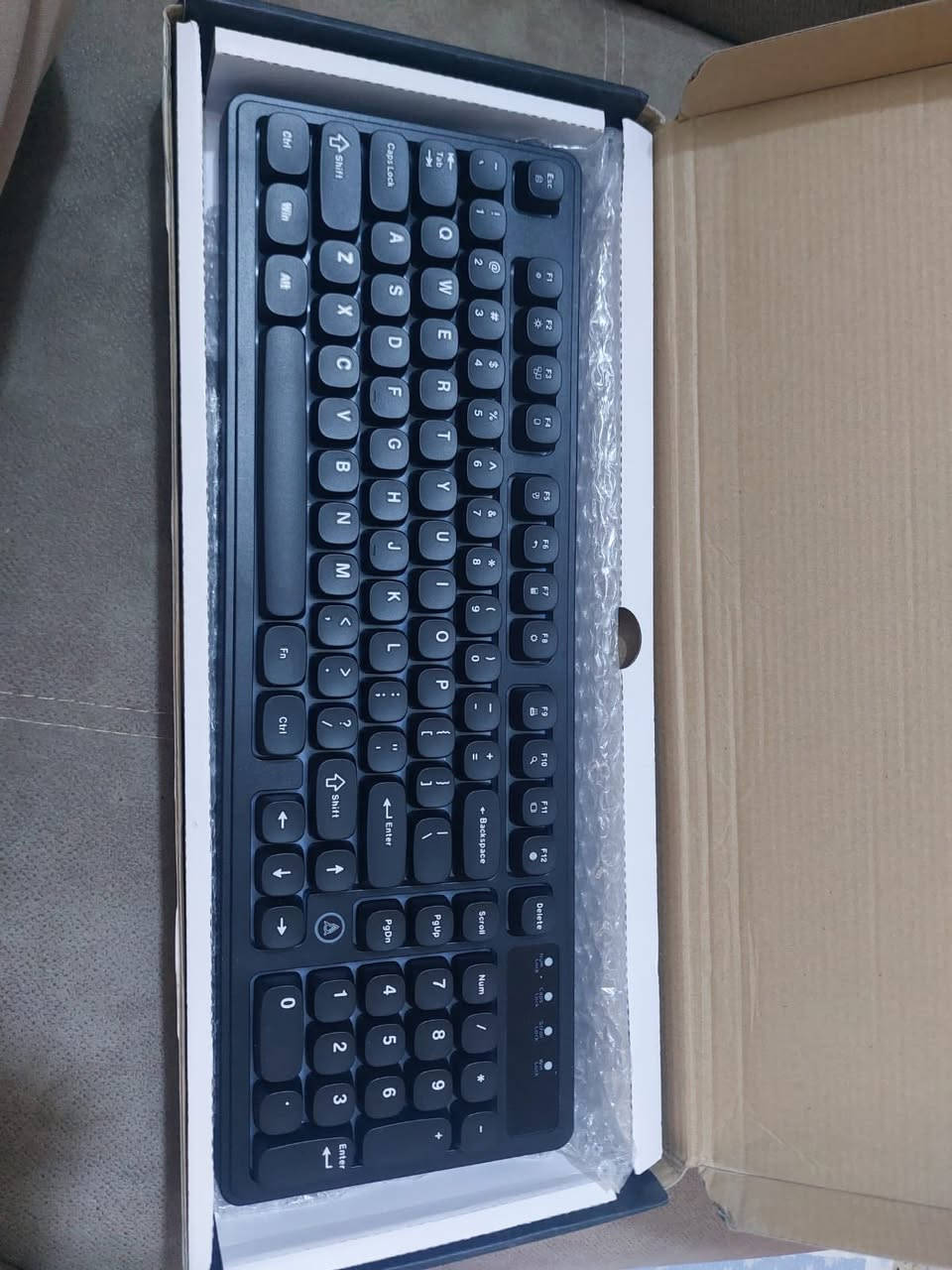 متوفره كيبوردات مع سماعه Steelsries يوجد توصيل


**إذا كنت صاحب هذا الإعلان وتريد حذفه لأي سبب، رجاءا أرسل رسالة إلى الدعم الفني**