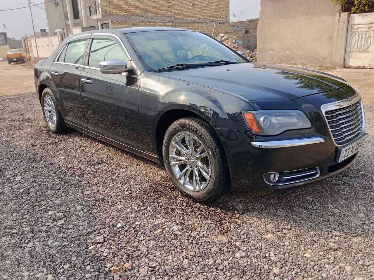 السلام عليكم
اوباما موديل 2012 رقم سليمانيه جديد بسمي
محرك جديد مال موديل17
عربانه جديده مال 18 حداديه بالجيس
ويل كب مكسيكي وتايرات جدد
سياره كامله غرفه جديده
حادثه سرقه بنيد وامبدل بواحد بلادي  وبيه بارد بالجاملغ الامامي فقط 
سعره 160 ورقه بيه مجال
مكان السياره بالكوت او البصره
رقم ***********
