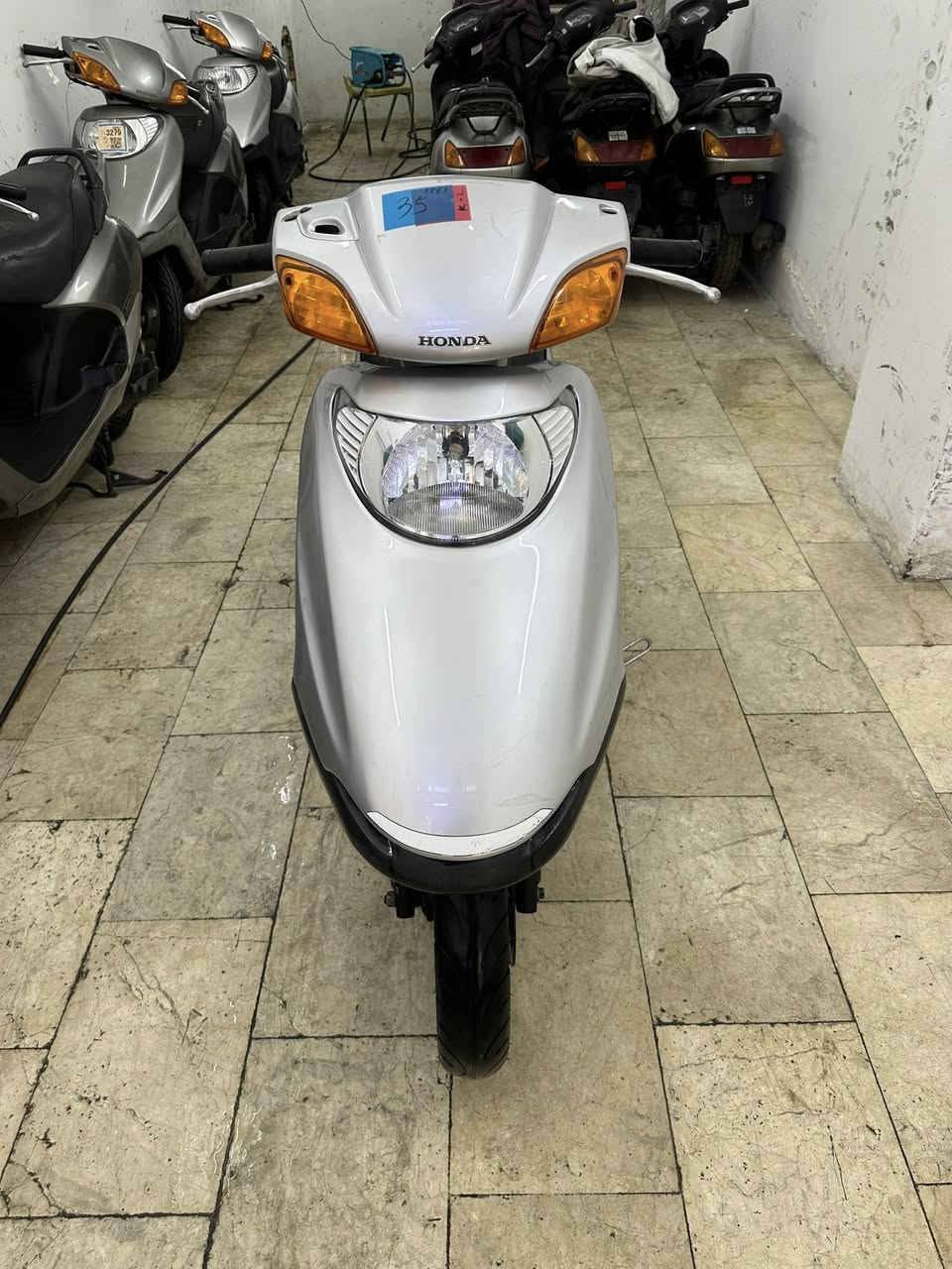 #السلام_عليكم_أخوتي_الغوالي 
#مال_مزاد_شرط_رمبه 
# هوندا سبيسي ياباني أصلي 🇯🇵👍
 #شرط الضمان 💯💯
#بعده بحالة الوكاله فول نظافه مكفول 
#نظافه فول 💯💯👍
#اللون سلفر 

البيع نقد والأقساط 👉
مصرف الرافدين فقط👉
مواظف ومنتسب ومتقاعد و الوريث 👉
استقطاع الاكتروني بدون مقدمه👉

#مكاني كوت المشروع شارع ميكانو 👉
***********☎️
***********☎️
أخوكم سيد محمد
