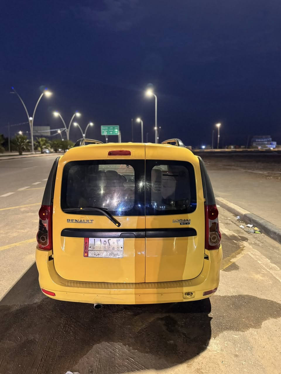 السلام عليكم رينو لوكان للبيع
رينو لوكان 2010 البدي ما مكفول كير محرك مكفول حدادية نص عمر سنوية تنتهي بشهر 4 بعدها ما منتهيه راعيها بـ كربلاء موجود يداور شوكت ما تريد وهاي صورها كدامك عنواني البصرة 
اتصال فقط غير متواجد على النت عارضها بـ 50 وبيها مجال هيئة عليه لحد ما تشتري 
رقم الهاتف : ‭0780 138 7120‬
