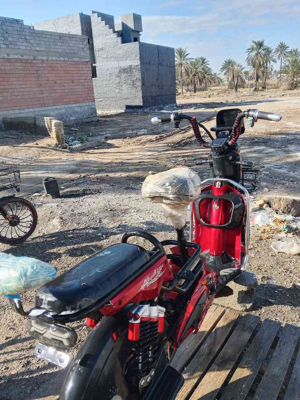 السلام عليكم بايسكل شحن نظيف خير من الله للبيع السعر 300 وبي مجال مكاني ديالى بعقوبه  بهرز رقم الجهاز ***********#
