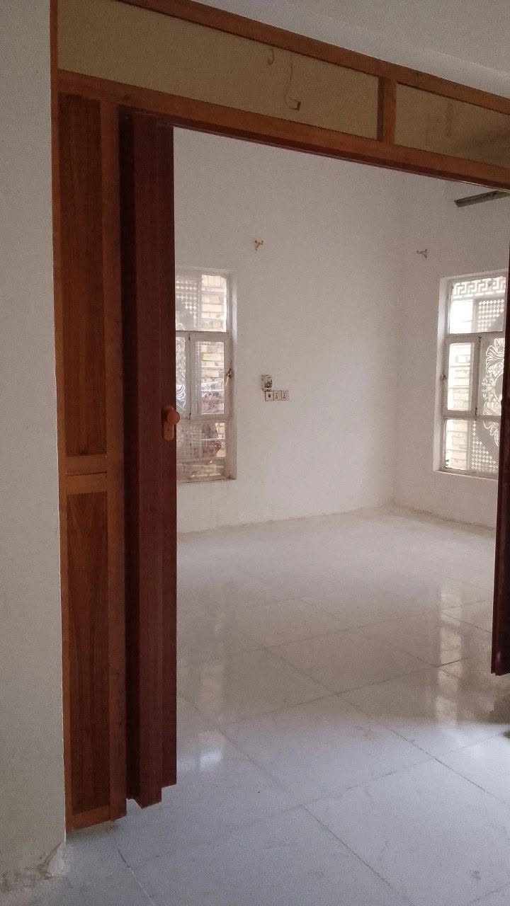 دار للايجار 
مطبخ ، صالة ، استقبال ، غرف نوم ٢ ، صحيات،  منور. طارمه ،
العنوان ، ام الخيل شارع المسبح الاولمبي ورا سكه القطار
الرقم للاستفسار
***********
