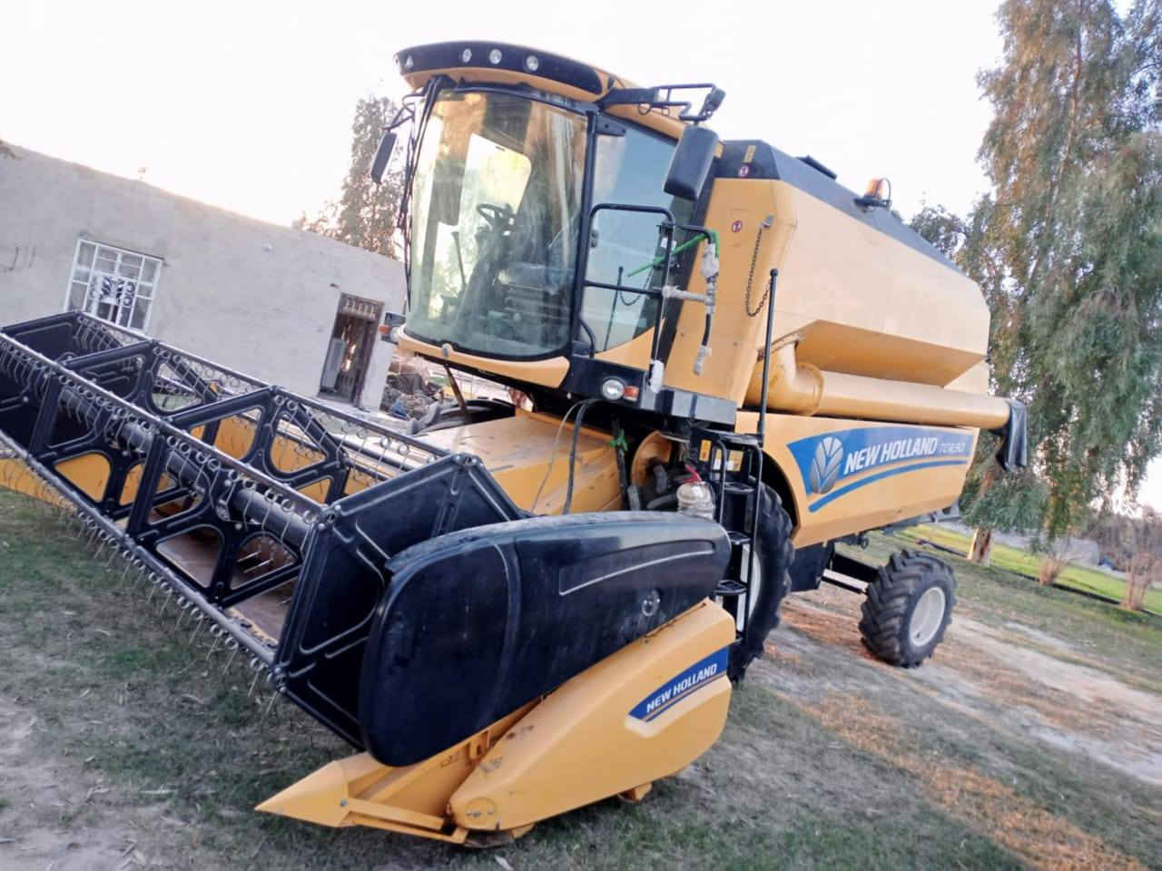 السلام عليكم 
للبيع حاصده 
بم ونوزل 
موديل 2022
الحجم 4.90
4بلم
دبل درام طبله 15فوت
دبل درام
السعر خاص او اتصال
***********
