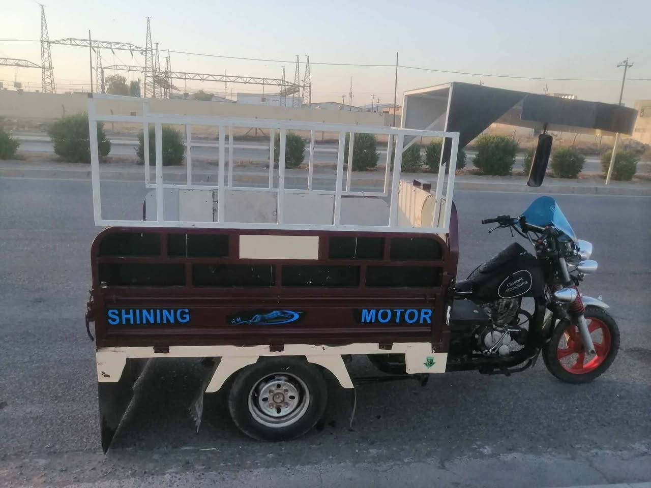 ستوتة للبيع شاصي بس باج بس
كير محرك نضاف جاهزة الستوتة

والباقي كدام العين 
***********
***********
سعر 1.200
