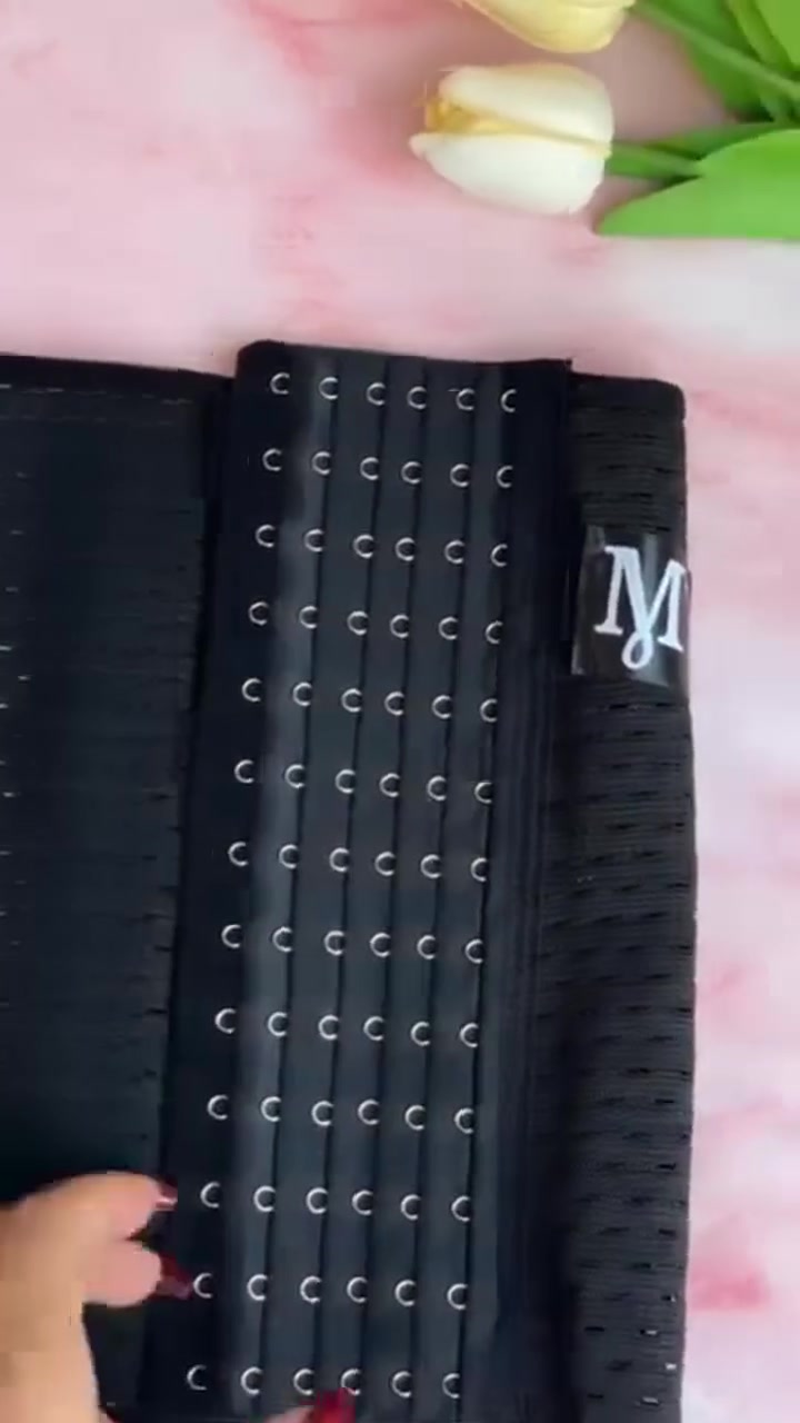 الخصر المثالي بلمسة وحدة! ✨
​مشدات M+ الأصلية لنحت الجسم وإخفاء العيوب بكل راحة وبدون ضيق (متوفر بالأسود والبيج) 
​📥 للطلب راسلينا خاص
​#مشد_خصر #مشدات #رشاقة #explore #اكسبلور #ترند


**إذا كنت صاحب هذا الإعلان وتريد حذفه لأي سبب، رجاءا أرسل رسالة إلى الدعم الفني**