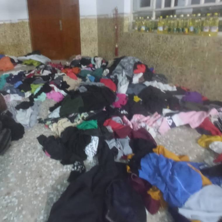 مبادرة خيرية لتوزيع 
(ملابس بحالة جيدة ) 
وذلك بهدف خدمة العوائل والأشخاص المحتاجين في مجتمعنا.
وللعوائل والأشخاص المحتاجين:
نود أن نخبركم بمحبة أن هذه المبادرة هي من أجلكم أيضًا.
ندعوكم للحضور بكل ترحيب واختيار ما تحتاجونه من الملابس  بكل كرامة ومحبة، فهذه البركة معدّة 
لي يعرف عائله خلي يدزهم او يبلغهم 
المكان منزل الاخ / محمد جاسم ابو عباس 
للاستفسار أكثر الاتصال بالرقم ***********
بارك الله لكل من تبرع وتفقد عوائلنا الكريمه بهذا الشتاء القارص  

#علوووش
