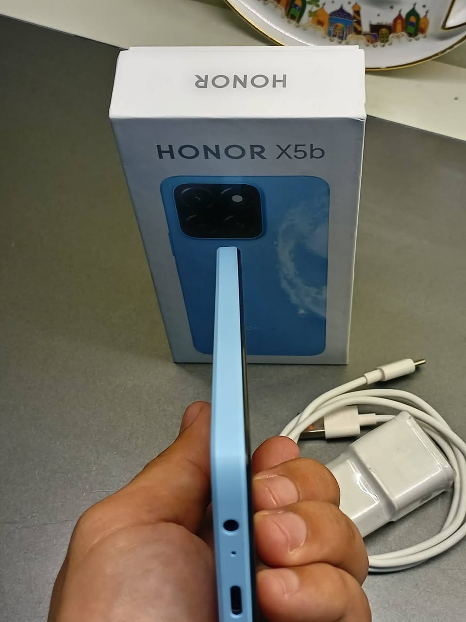 السلام عليكم
HONOR
للبيع الجهاز فقط مفتوح من الكارتون
الذاكرة 64
ملحقات وكارتون
بصمات مستشعر وجه

السعر 100 الف مع مجال بسيط
العنوان بغداد حي العامل او بياع
***********
