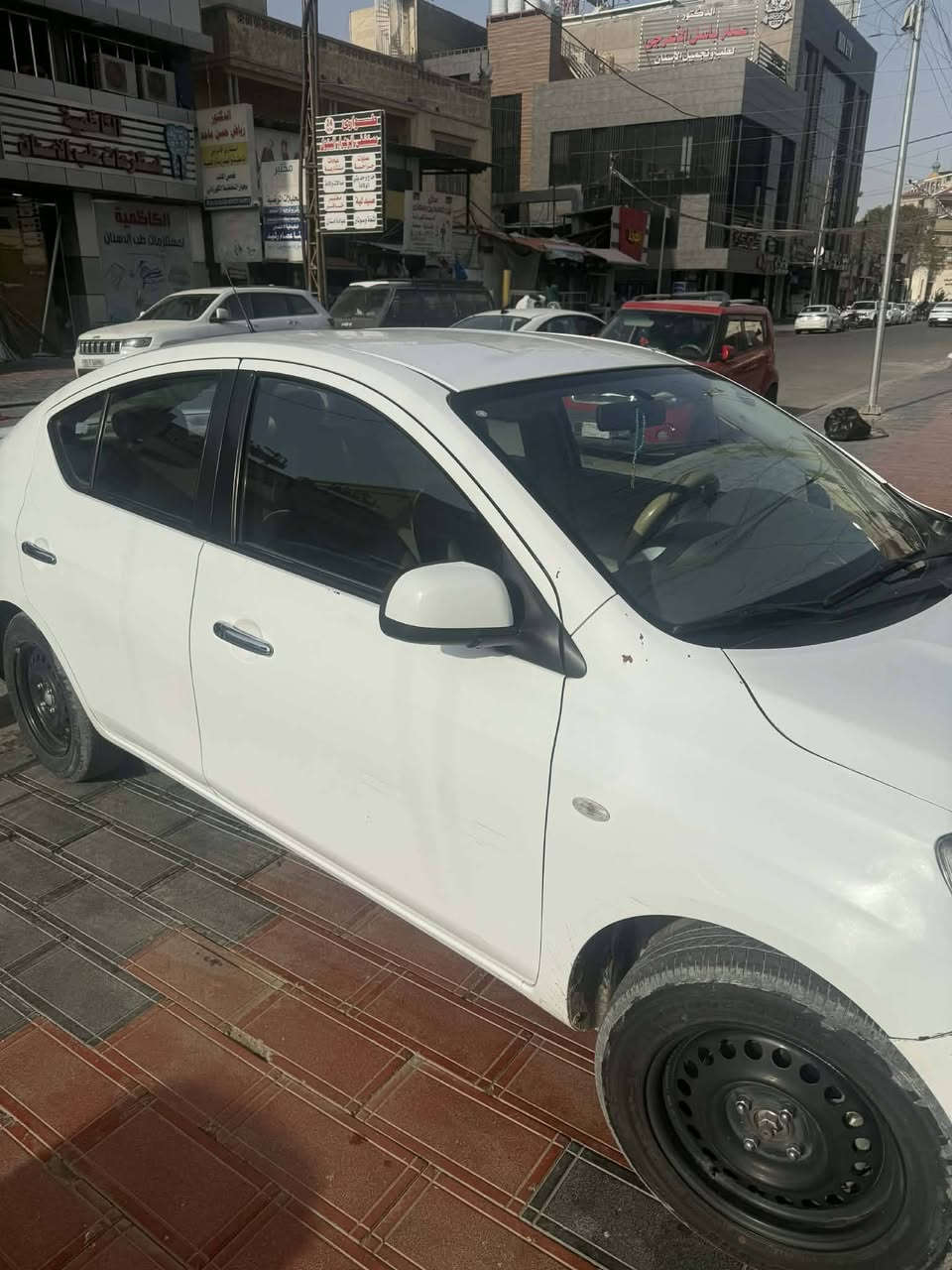 رمضان كريم
سني هندي 2023
عداد المسافه 83 الف 
مكينة 1500
شاشه كامره 
تحكم ستيرن 
حساس خلفي 
ويل اسود 
جام كهرباء 
سويج 
باقي مواصفات 
رقم اربيل شرط تحويل 
السعر 110 ورقه
اي استفسار رقم صاحب السياره 
***********
مكان بغداد كاظميه
