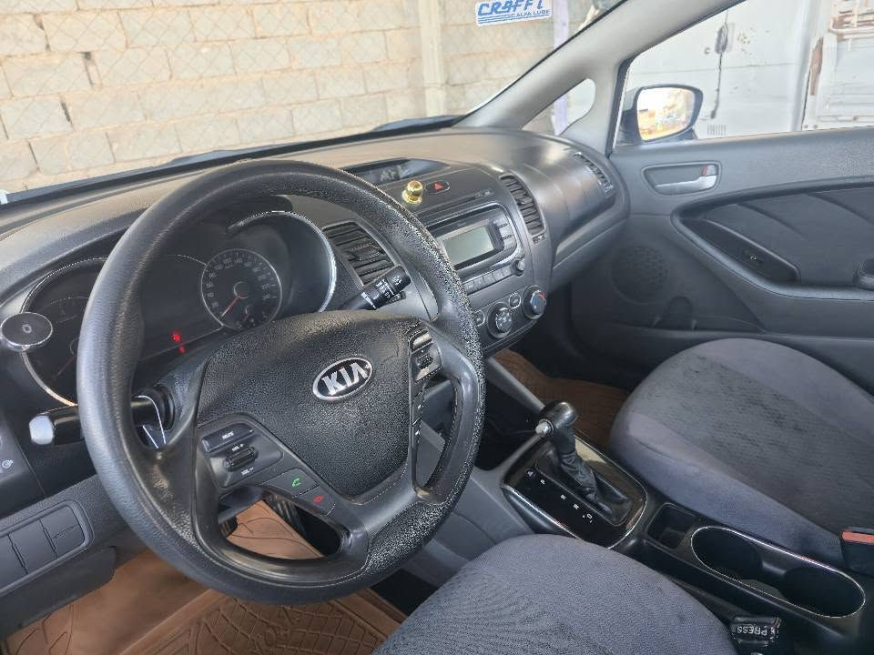 السلام عليكم
كيا سيراتو 2018 خليجي فول مكفوله عام فقط طخه بسيطه بالبجم بدون تبديل
المكينه 2000
تحكم ستيرن
فتحة قماره
مري شفط 
ويل كروم
السيارة بإسمي قبل شهر داورتها
رقم انگليزي سنوية جديدة
تريد مداور تريد وكاله اني حاضر
***********
السعر 135
للاستفسار الاتصال عالرقم حصراً
مااجاوب خاص النجف, العراق
