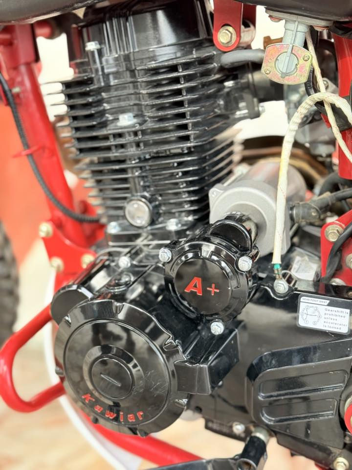 سلام عليكم 
قفاز البيع موديل 25 
محرك 250cc
السعر مليون 250 وبي مجال شي قليل الشراي 
يرهم مراوس سيفان 25+26
معه فرق


**إذا كنت صاحب هذا الإعلان وتريد حذفه لأي سبب، رجاءا أرسل رسالة إلى الدعم الفني**