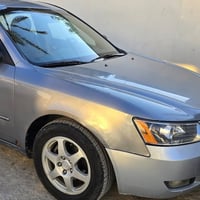 سوناتا 2007 للبيع ماشية 174000 km    اللون رصاصي تدفئة وتبريد و فتحة ب...