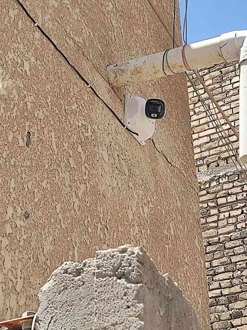 تم بفضل الله عمل وتجهيز كامرات شركة دهوا 2ميكا بكسل عدد 2 كامره اصلي ضمان السده منزل السيد احمد الشريفي وربطها على الهاتف النقال عمل وتجهيز كافة انواع الكامرات اصلي ضمان وبانسب الاسعار السده.المفرق للاستفسار الاتصال *********** متواجد عالرقم دائما فني تركيب الصحن وتقوية الاشاره ونصب المنظومات الرياضيه وتركيب البلازمات الجداريه
