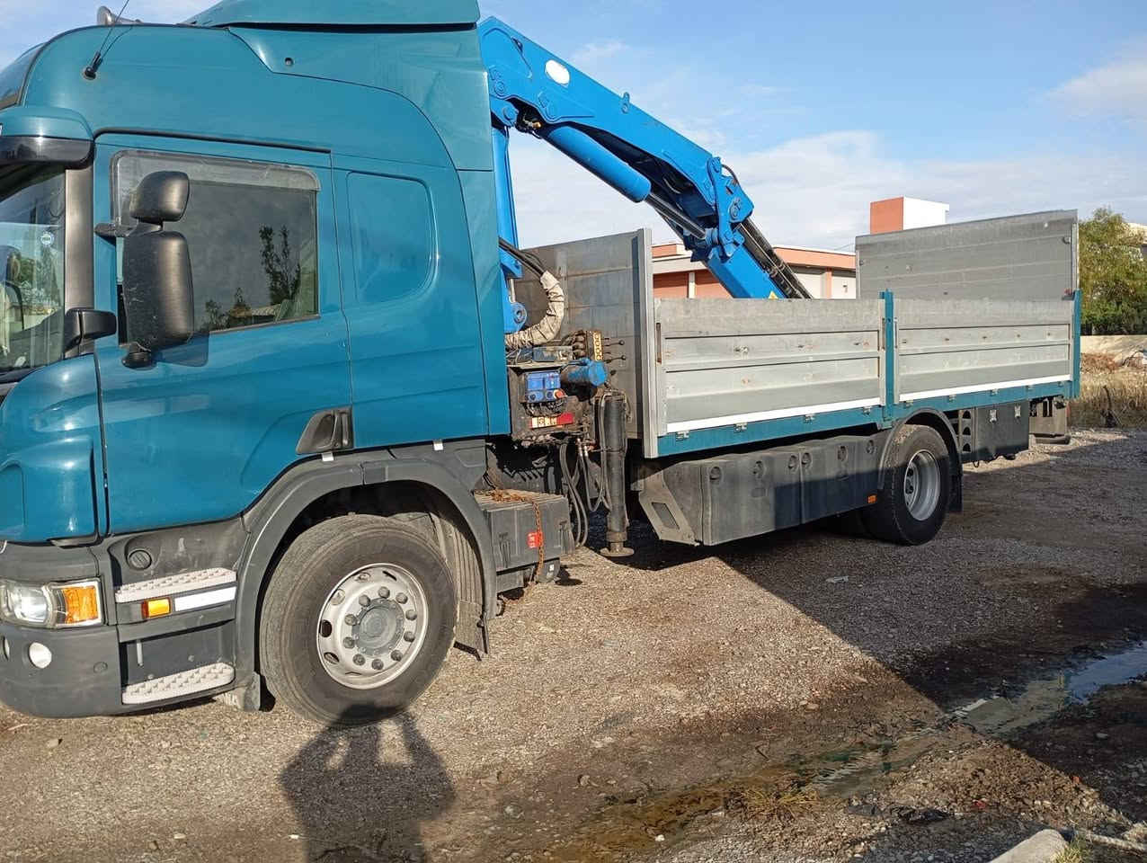 مكلف بل نشر اسكانيا 2017 طول بدي 630جوانب كرينه 8ونص ريمونت 5سلاتيات دهن ريمونت
***********
