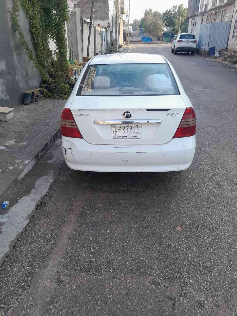 ليفان 2013 حجم 620 كير عادي رقم بغداد سنويه منتهيه مال مصرف وماندل راعيها ماعليها حجز بالشارع فقط حجزها بالمصرف موجوده بالنجف جاهزه من كير محرك وتبريد سعرها 25 وبيها مجال   ***********
