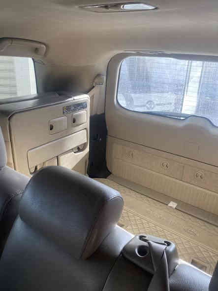 لاندكروز ستينه 
٢٠١١    فطيم 

دعاميه امامي صبغ فقط 

ماشيه ١٧٢ الف حقيقي 

السعر ٣٢٧ ورقه بيها مجال 

مكان الوزيريه - بغداد 
***********
