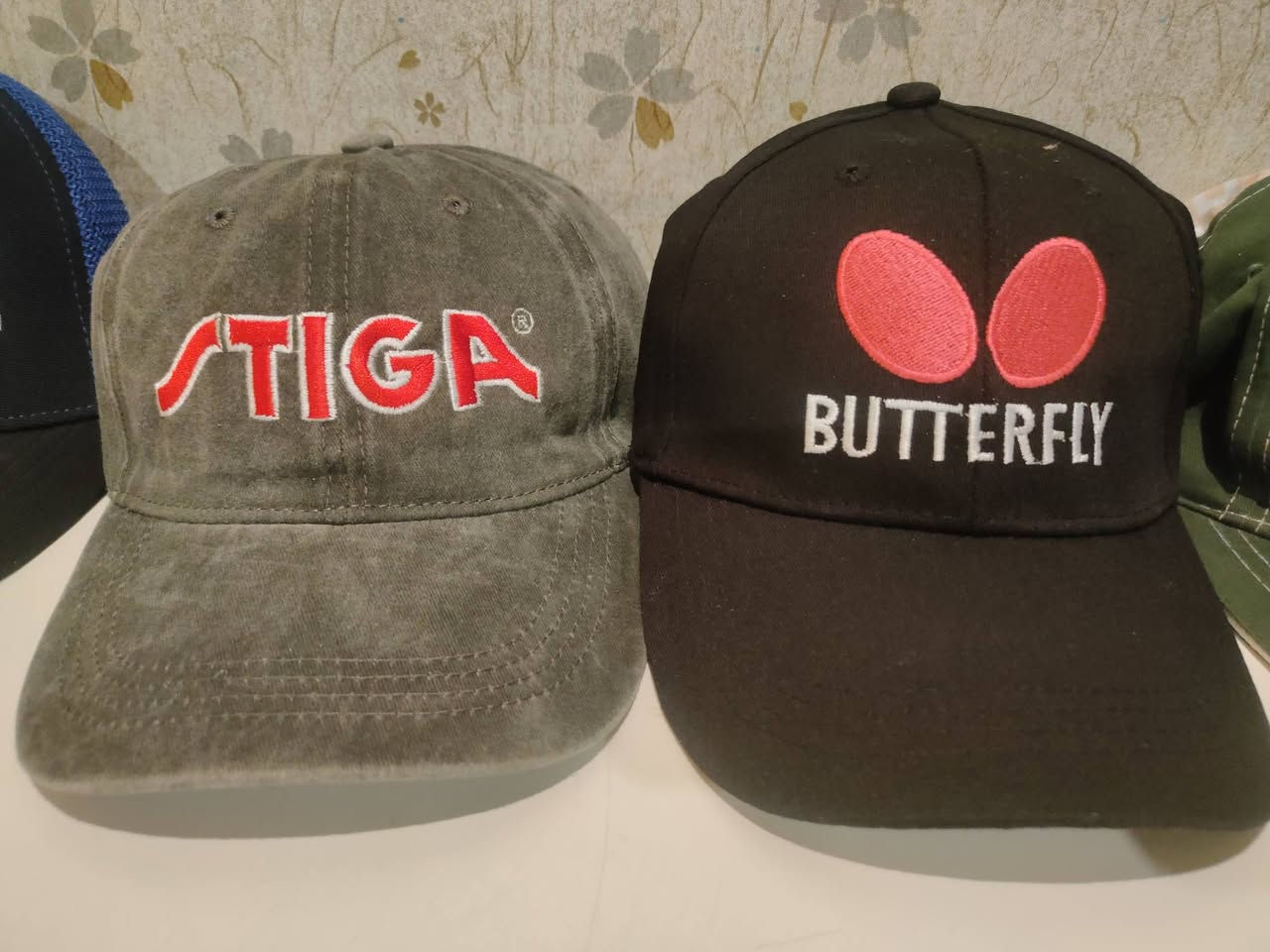 السلام عليكم
شفقات لبعض الماركات السعر ٧ الآف دينار
الماركات المتوفرة حالياً بترفلاي BUTTERFLY وستيگا STIGA ويانهي YINHE و شايوم XIOM
ياريت الكلب ايكون أكثر من ٣ قطع حتى تتشارك انت واصدقائك بالتوصيل
سماش الداعم الحقيقي لجيبك ولعبك 
للاتصال *********** متوفر واتساب أيضاً
توصيل لكل العراق ٥٠٠٠ دينار
لاربيل ودهوك ٤٠٠٠ دينار
السليمانية ٢٥٠٠ دينار.

