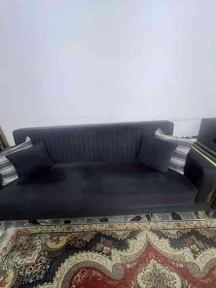 تخم عشر مقاعد تركي بي مخزن الكبار بيهن مخزن والوسطية مخزن السعر 850  
***********
