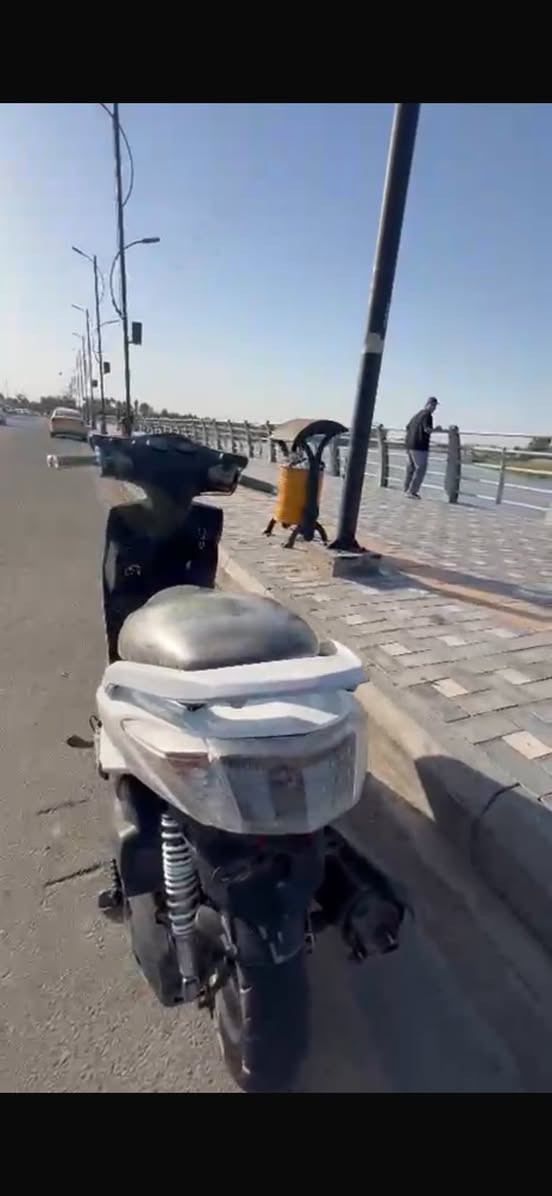 مكلف بالنشر 
سكنس فحل نوزل دراجه خير من الله بيه نواقص بسيطه 
مكينه ما مفتوحه سعر600 بيه مجال 
بغداد وزيريه 

***********
