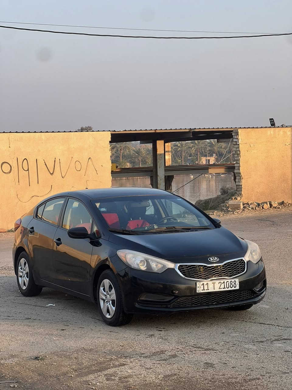 فورتي للبيع ٢٠١٦
امريكي محرك ٢٠٠٠ دوش

رقم بغداد الجديد هزه كامله شرط تحويل 
كير AT محرك كفاله 

حادثها خلفي بيها ٥ قطع توحيد لون 
بابين وجنطه وجاملغين خلفيات صبغ

ماشيه ١٢٠ الف 

جاهزه السياره ومناقصها شي الحمدالله
السياره مكفوله من دواخل لغد شاصي ايرباك وكلشي اكفلهن كفاله

السعر ١٠٥ وبيها مجال حك جيه

مكاني بغداد حي العدل 
***********
