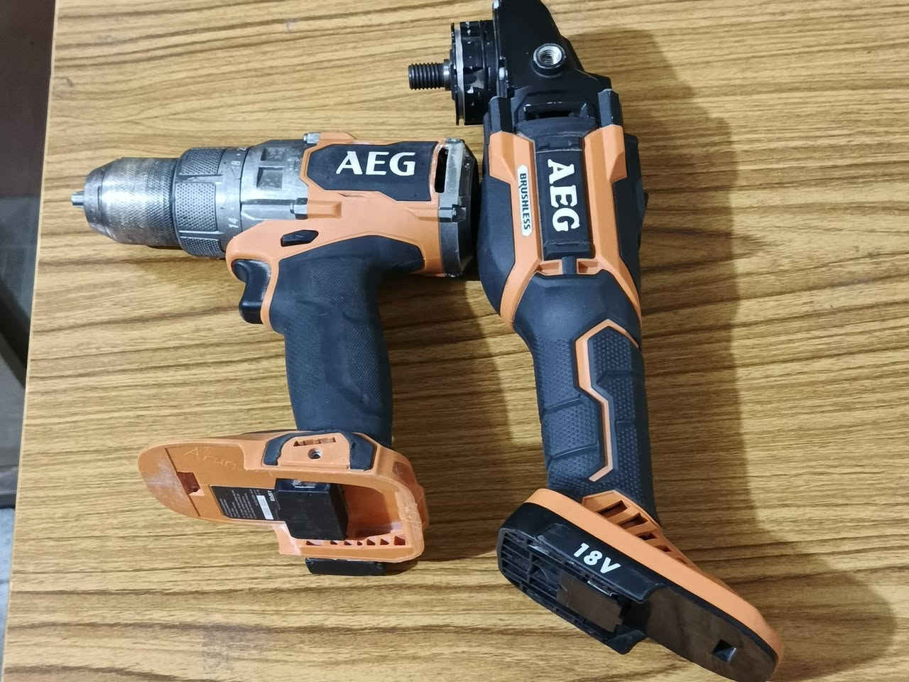 سلام عليكم دريل وكوسره مامفحوصات ابعهن على وظعهن اصلي اصلي لىن لا بطاريه ولا شاحنه عندي متاح يراسلني خاص


**إذا كنت صاحب هذا الإعلان وتريد حذفه لأي سبب، رجاءا أرسل رسالة إلى الدعم الفني**